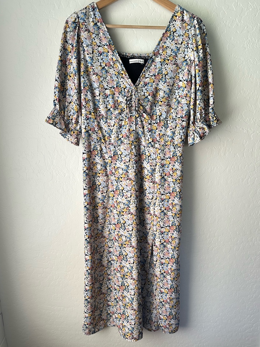 Abercrombie & Fitch Pastel Floral Smocked Back Front Slit Midi Dress Size M